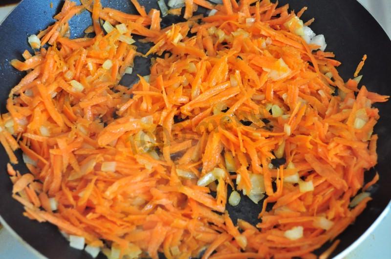 Шаг 6 приготовления Макароны с фаршем и овощами в чесночном соусе
