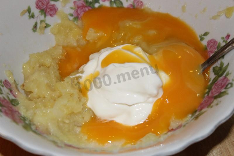 Шаг 5 приготовления Картофель запеченный с сыром и беконом