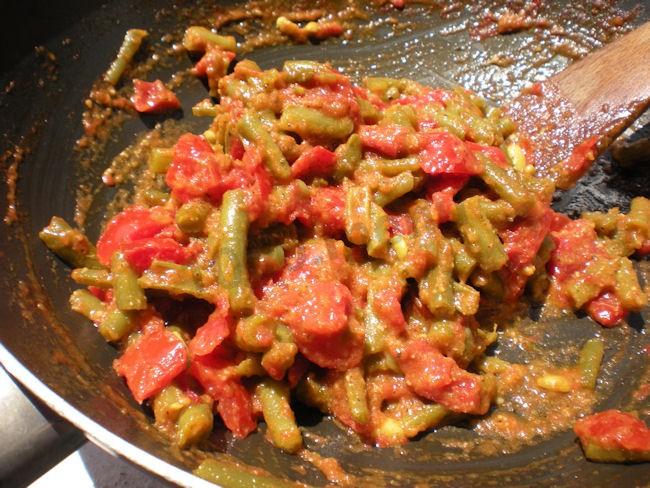Шаг 2 приготовления Паста со стручковой фасолью и с помидорами