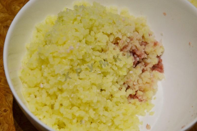 Шаг 3 приготовления Мясные тефтели с капустой