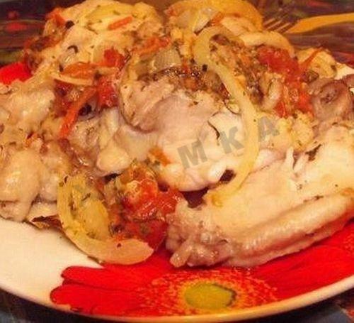 Обложка рецепта Курица в банке в собственном соку с томатами и перцем
