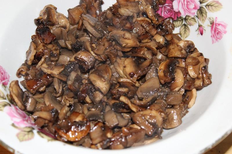 Шаг 4 приготовления Мясная лазанья с грибным соусом