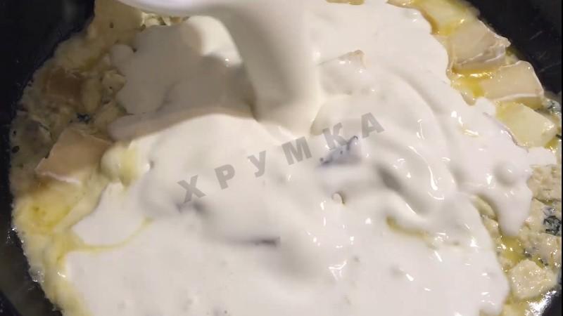 Шаг 3 приготовления Паста 4 сыра