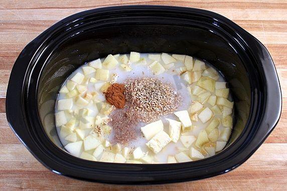 Шаг 2 приготовления Ночная овсяная каша с яблоками и орехами в мультиварке