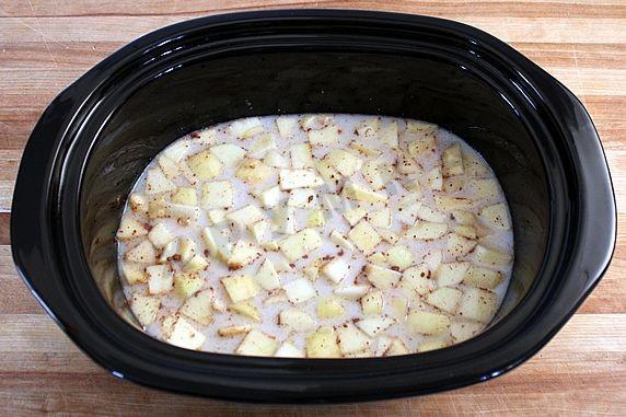 Шаг 3 приготовления Ночная овсяная каша с яблоками и орехами в мультиварке