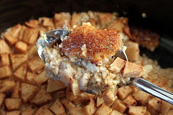 Шаг 5 приготовления Ночная овсяная каша с яблоками и орехами в мультиварке