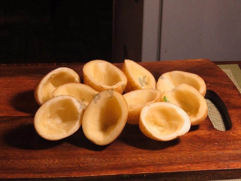 Шаг 2 приготовления Картофель фаршированный мясом