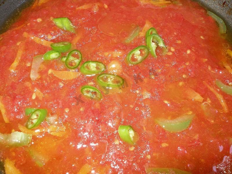 Шаг 9 приготовления Курица в остром томатном соусе