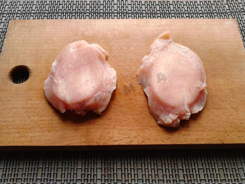 Шаг 2 приготовления Куриный шницель в духовке