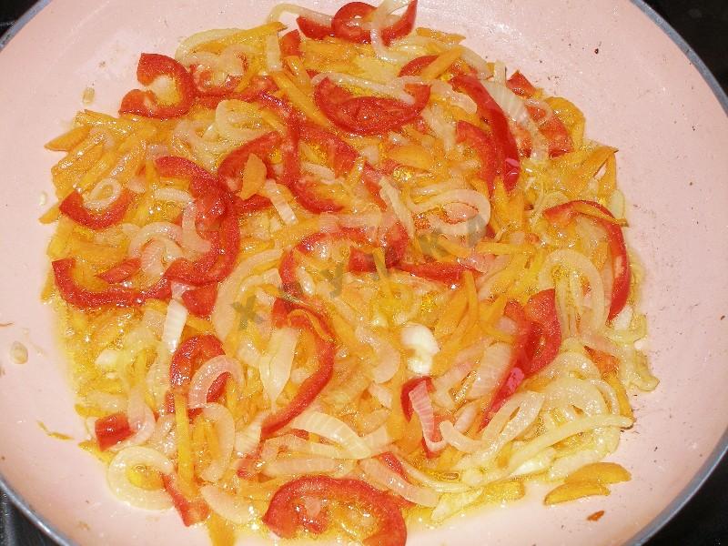 Шаг 8 приготовления Курочка запеченная в духовке на овощной подушке