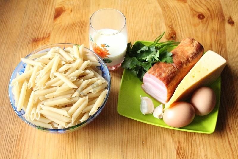 Шаг 1 приготовления Макароны карбонара с беконом