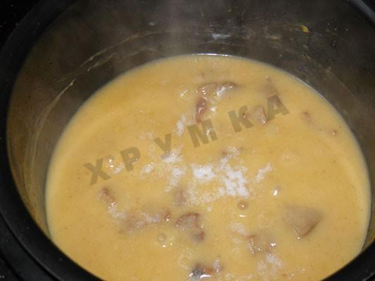 Шаг 9 приготовления Свиной гуляш в мультиварке