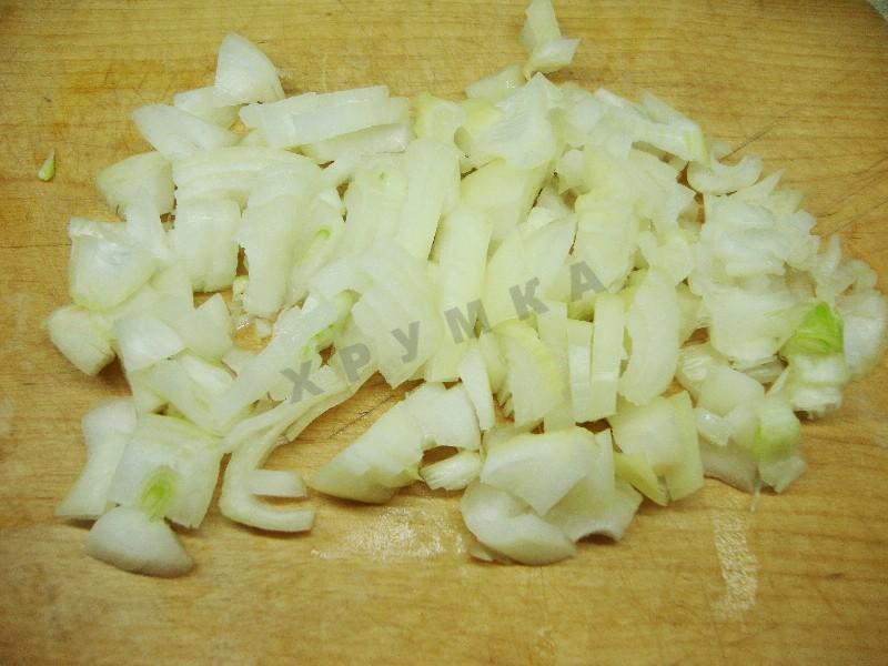 Шаг 5 приготовления Перловая каша с курицей в мультиварке