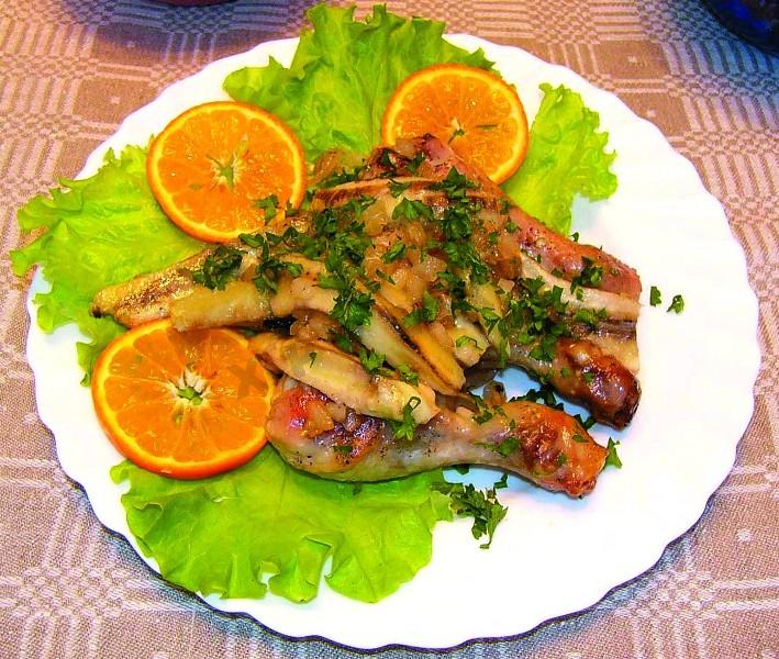 Обложка рецепта Куриные ножки с бананами