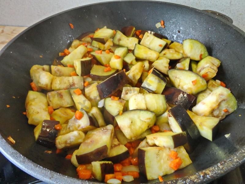 Шаг 8 приготовления Постное вегетарианское рагу с овощами