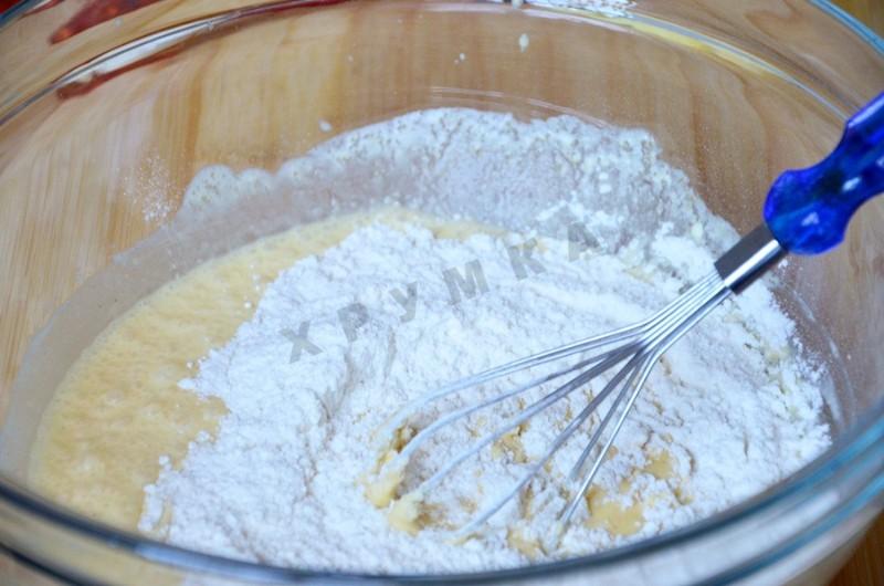 Шаг 4 приготовления Оладьи с тыквенным пюре и яблоками на сметане
