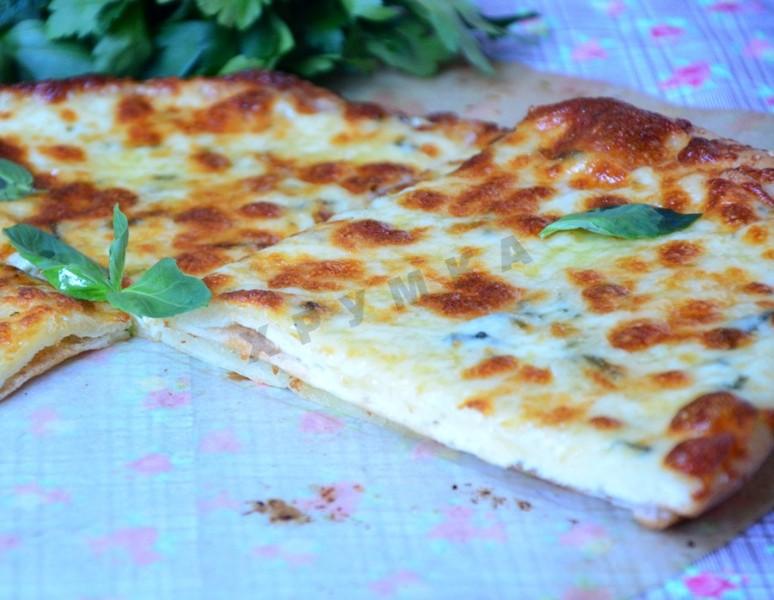 Шаг 12 приготовления Сырная пицца