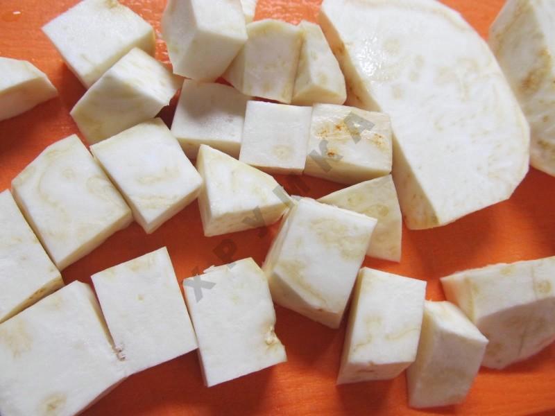 Шаг 3 приготовления Новогодний ростбиф с мясным соусом и пюре из корня сельдерея