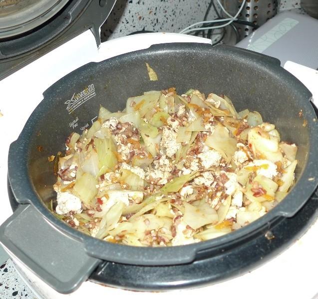 Шаг 8 приготовления Ленивые голубцы с куриным фаршем в мультиварке