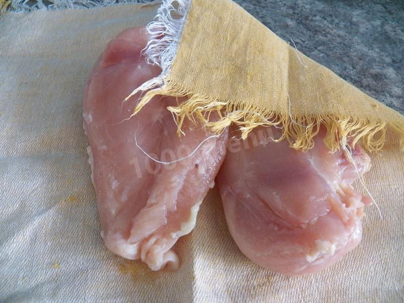 Шаг 5 приготовления Кордон блю из куриной грудки