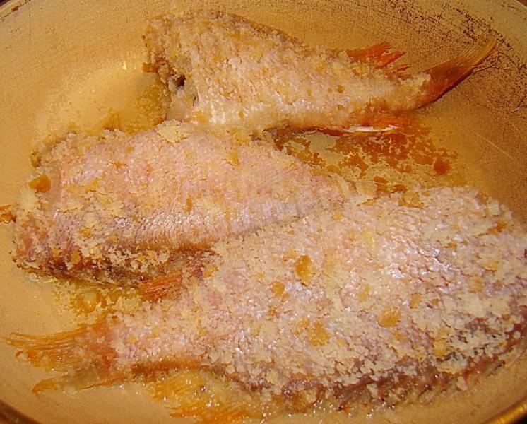 Шаг 2 приготовления Рыба в духовке с картофелем и грибами