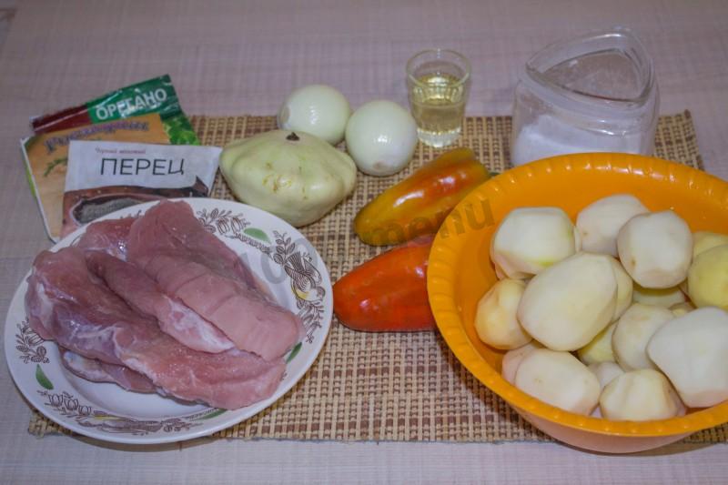 Шаг 1 приготовления Свинина с патиссоном картошкой болгарским перцем в рукаве