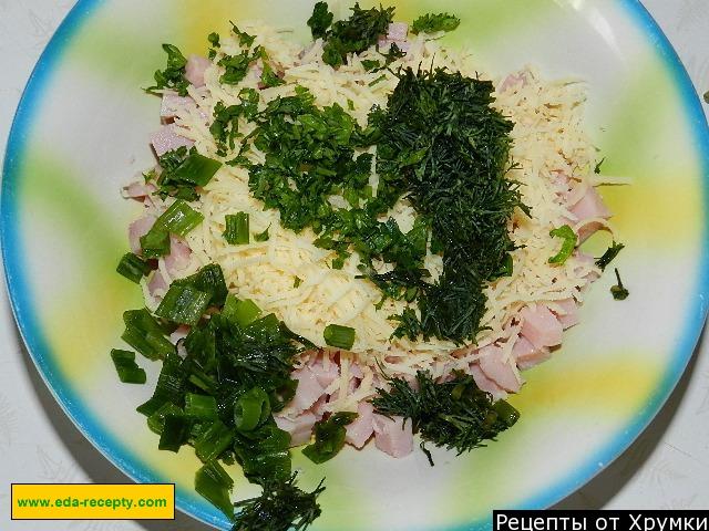 Шаг 4 приготовления Запеченный картофель в фольге с сыром и майонезом