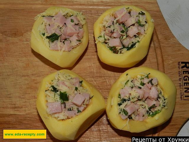 Шаг 6 приготовления Запеченный картофель в фольге с сыром и майонезом