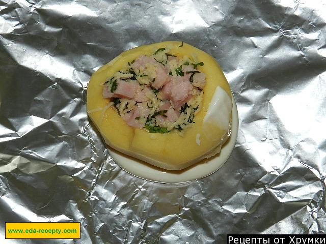 Шаг 7 приготовления Запеченный картофель в фольге с сыром и майонезом