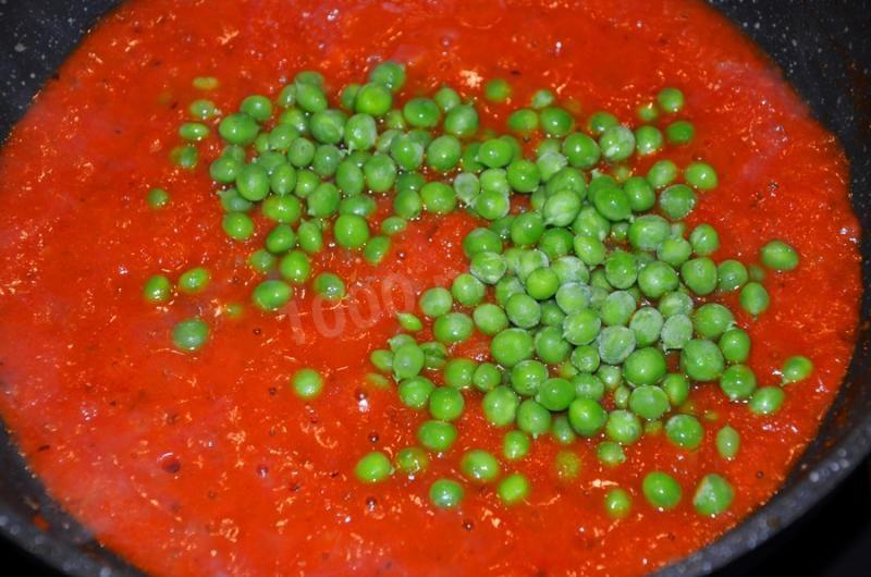 Шаг 11 приготовления Паста орзо с креветками и зеленым горошком