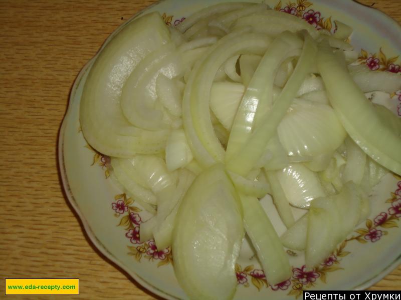 Шаг 5 приготовления Запеченное мясо в рукаве с майонезом, картошкой и луком