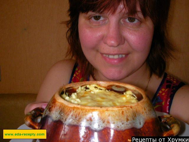 Шаг 5 приготовления Картофель с грибами и мясом в горшочке