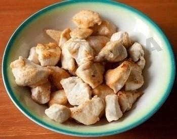 Шаг 1 приготовления Пеппероната с курицей