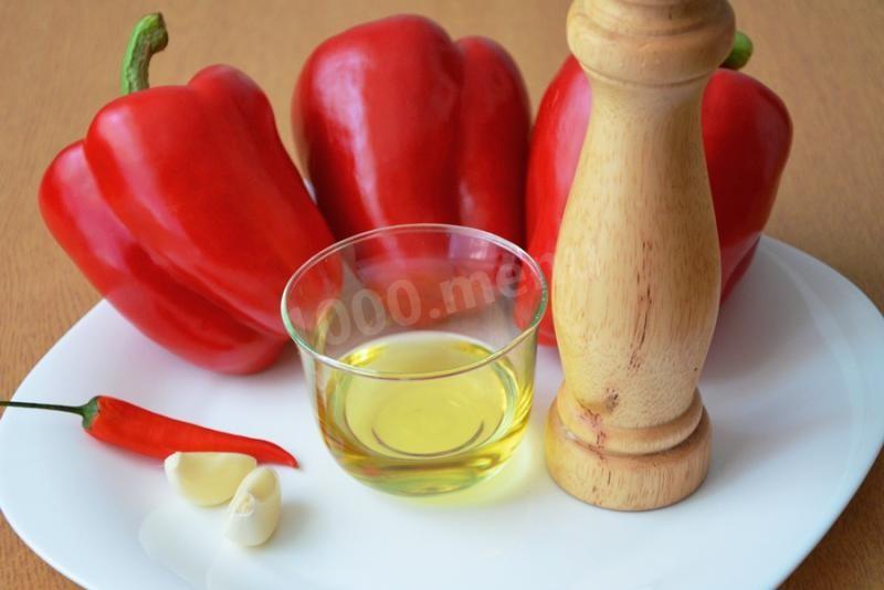 Шаг 1 приготовления Острый соус из запеченного перца для шашлыка