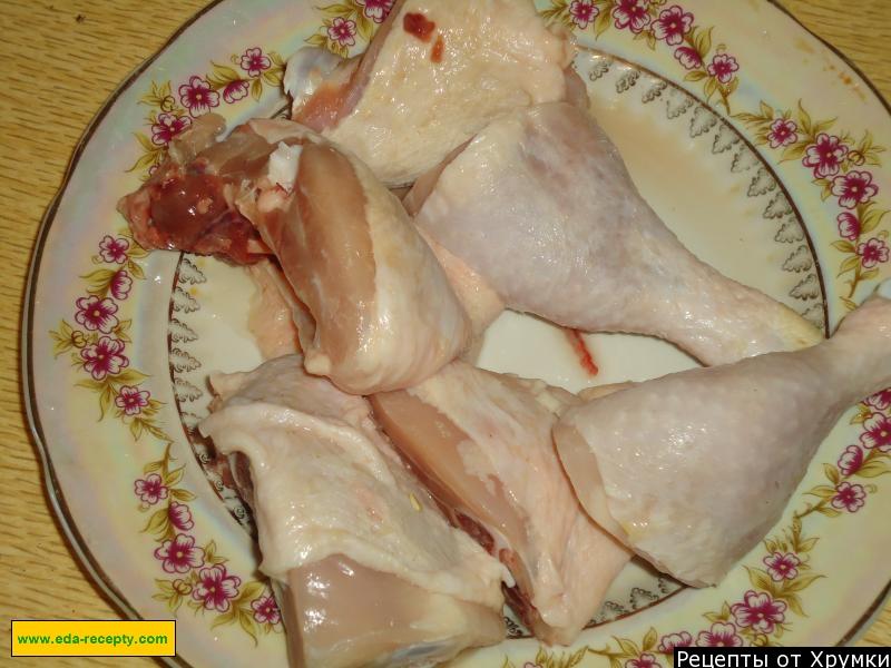 Шаг 5 приготовления Курица с черносливом в горшочках по гречески