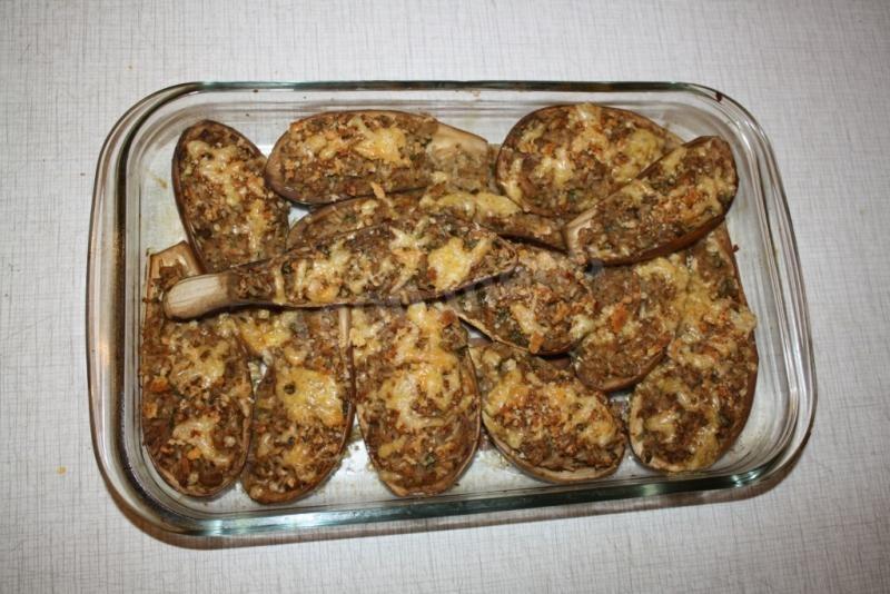 Шаг 5 приготовления Баклажаны с рисовым фаршем по-кубански