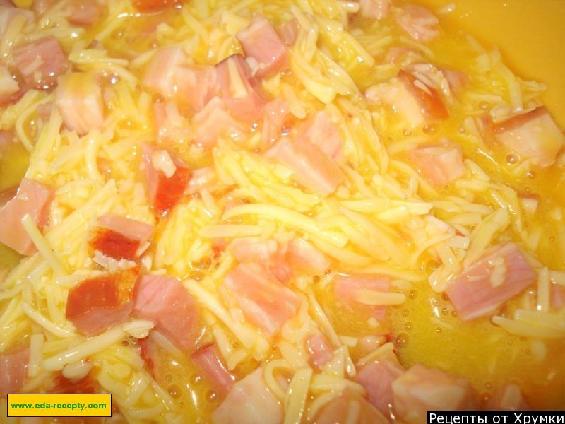 Шаг 5 приготовления спагетти карбонара с пармезаном и беконом