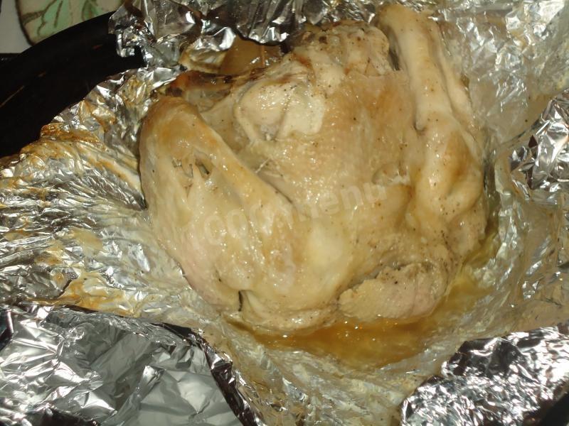 Шаг 7 приготовления Курица запеченная в фольге в духовке