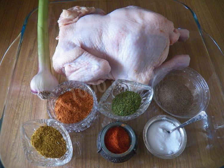 Шаг 1 приготовления Запеченная курочка в духовке по-быстрому