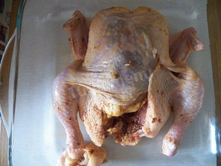 Шаг 8 приготовления Запеченная курочка в духовке по-быстрому