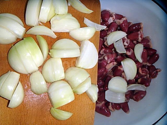 Шаг 3 приготовления Шашлык сердечки куриные в горчичном маринаде