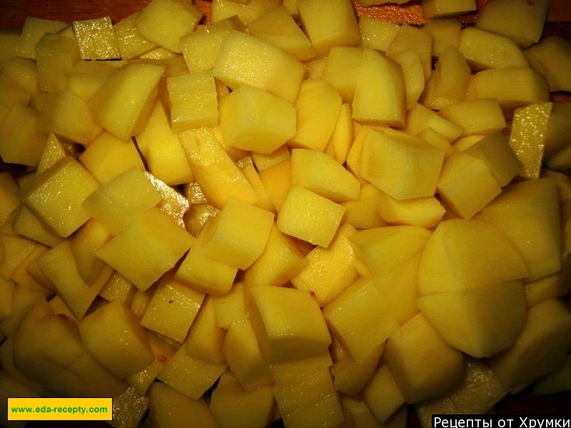 Шаг 5 приготовления Курица в горшочке с картошкой жаркое