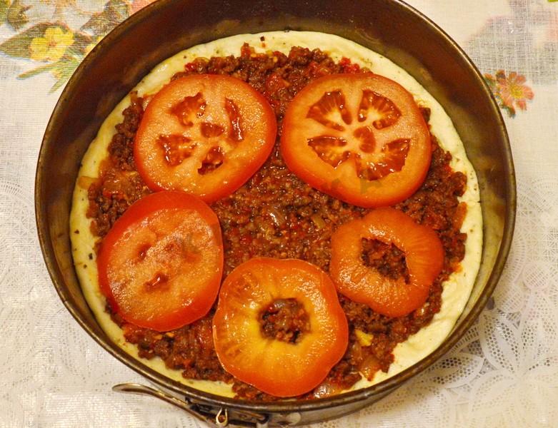 Шаг 14 приготовления Пицца с моцареллой грибами и фаршем на дрожжевом тесте
