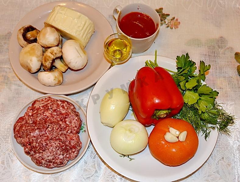 Шаг 7 приготовления Пицца с моцареллой грибами и фаршем на дрожжевом тесте