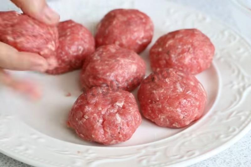 Шаг 1 приготовления Куриный бризоль со сметанной начинкой