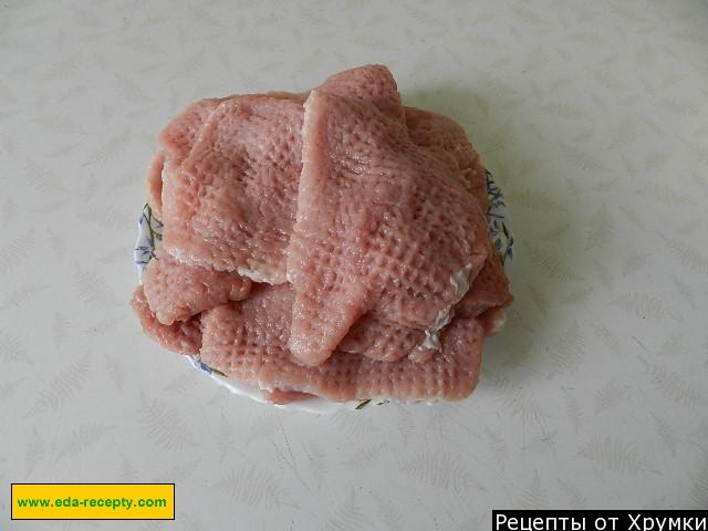 Шаг 4 приготовления Мясо в духовке с сыром