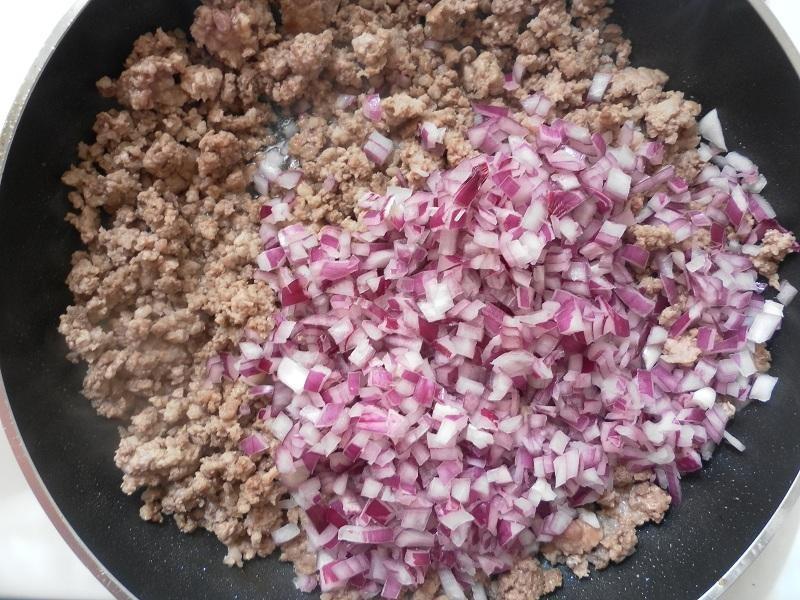 Шаг 5 приготовления Фузилли с мясным фаршем