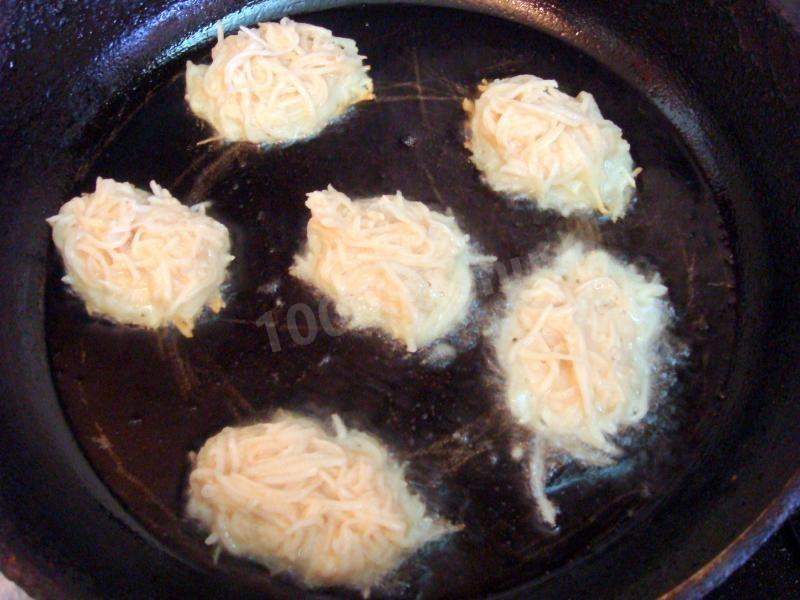 Шаг 6 приготовления Латкес