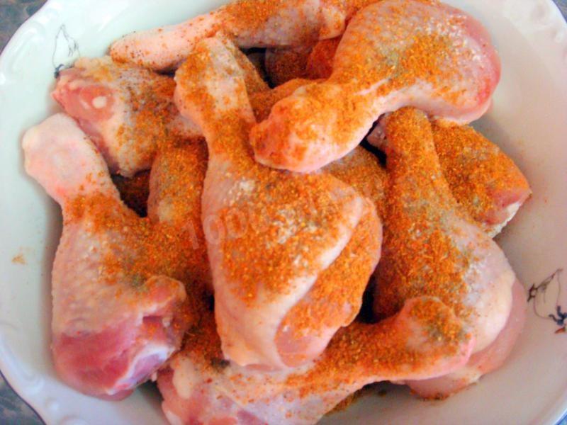Шаг 1 приготовления Гедлибже - курица в сметане по-кабардински