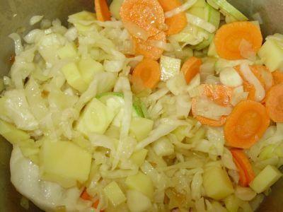 Шаг 10 приготовления Рагу с яблоками и овощами